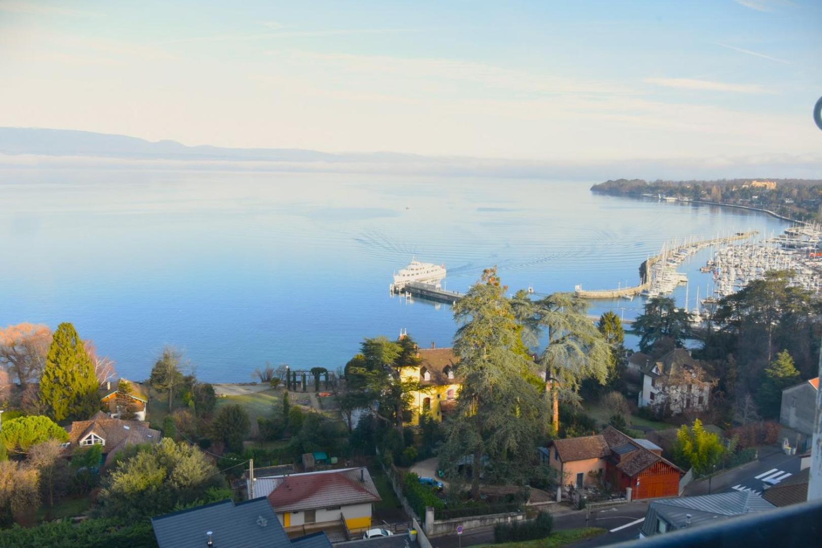 טונון-לה-בן Appartement Avec Vue 180 Sur Le Lac Leman מראה חיצוני תמונה