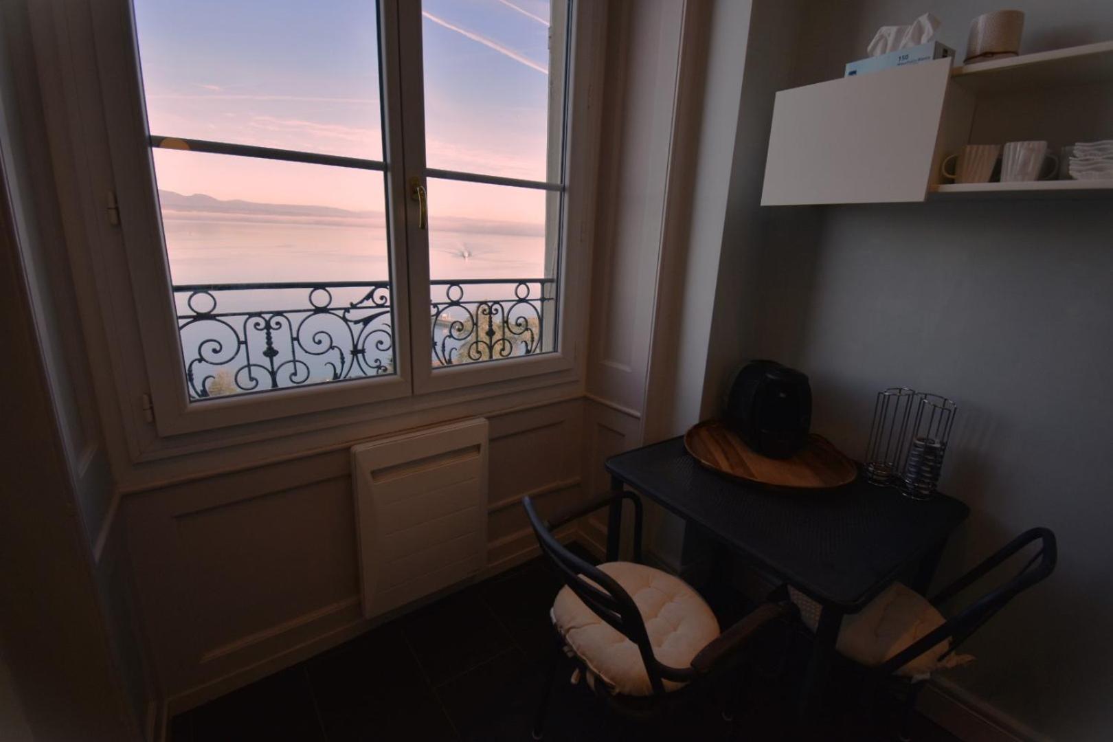 טונון-לה-בן Appartement Avec Vue 180 Sur Le Lac Leman מראה חיצוני תמונה